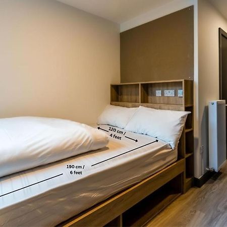 Destiny Student - Parkgate (Adults Only) Apartment Dublin Bagian luar foto
