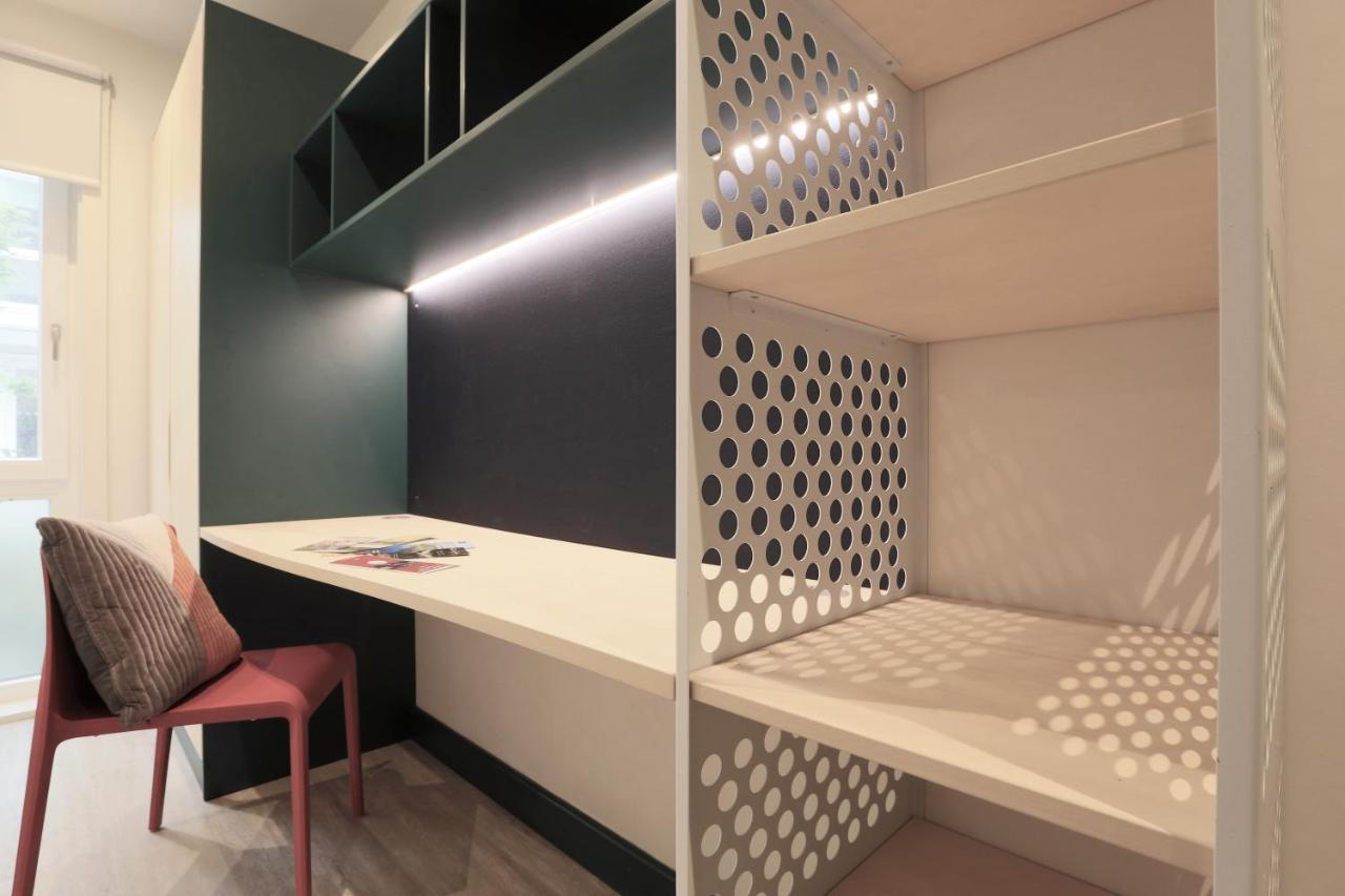 Destiny Student - Parkgate (Adults Only) Apartment Dublin Bagian luar foto